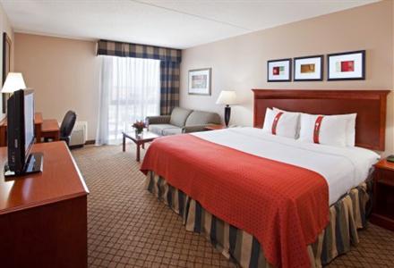 фото отеля Holiday Inn Hotel & Suites Cincinnati-Eastgate