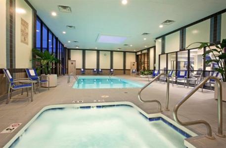 фото отеля Holiday Inn Hotel & Suites Cincinnati-Eastgate