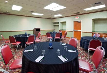 фото отеля Holiday Inn Hotel & Suites Cincinnati-Eastgate