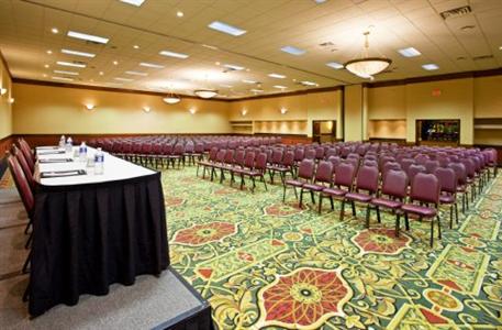 фото отеля Holiday Inn Hotel & Suites Cincinnati-Eastgate