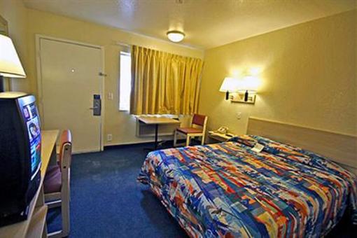 фото отеля Motel 6 Tampa Downtown