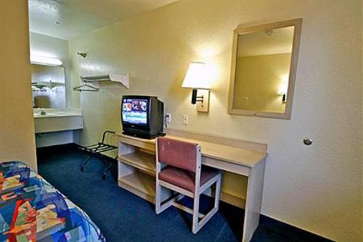 фото отеля Motel 6 Tampa Downtown