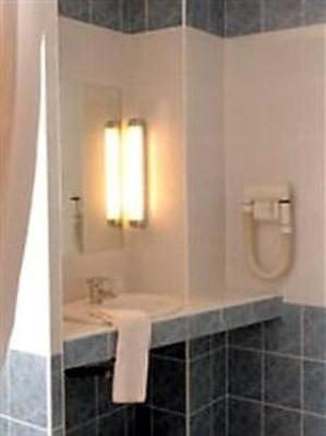 фото отеля Hotel Acacias Arles