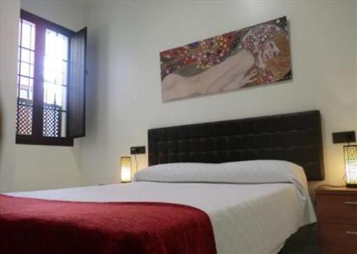 фото отеля Living Sevilla Apartments Catedral