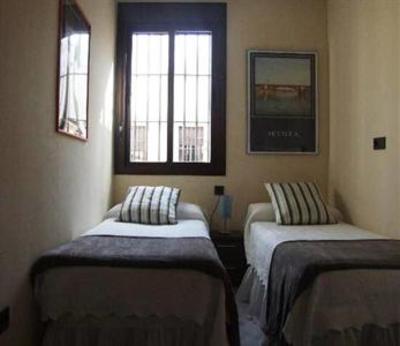 фото отеля Living Sevilla Apartments Catedral