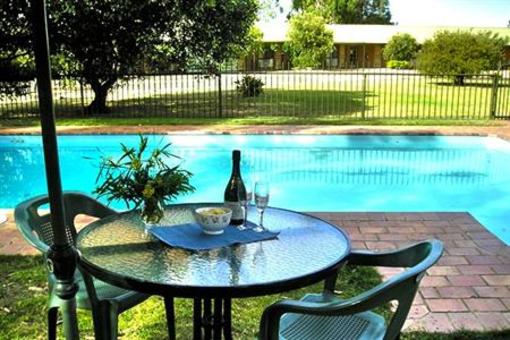 фото отеля Mountain View Motor Inn & Holiday Lodge
