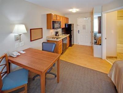 фото отеля Candlewood Suites Bellevue
