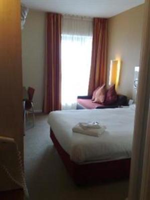 фото отеля Holiday Inn Express Swindon City Centre