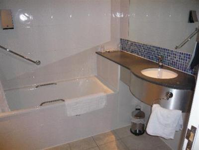 фото отеля Holiday Inn Express Swindon City Centre