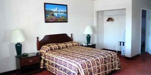 фото отеля Guesthouse International Inn & Suites South Gate