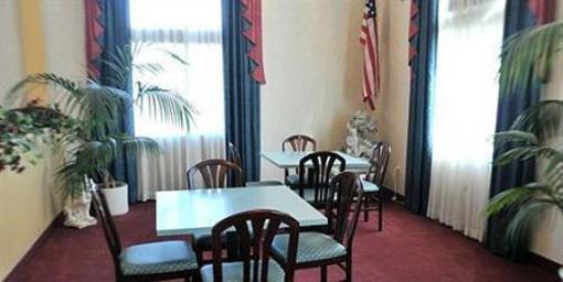 фото отеля Guesthouse International Inn & Suites South Gate