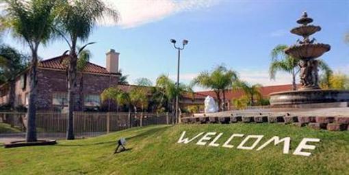фото отеля Guesthouse International Inn & Suites South Gate