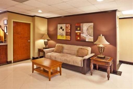 фото отеля Holiday Inn Express Alpharetta Windward Parkway