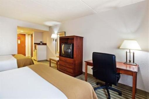 фото отеля Holiday Inn Express Alpharetta Windward Parkway