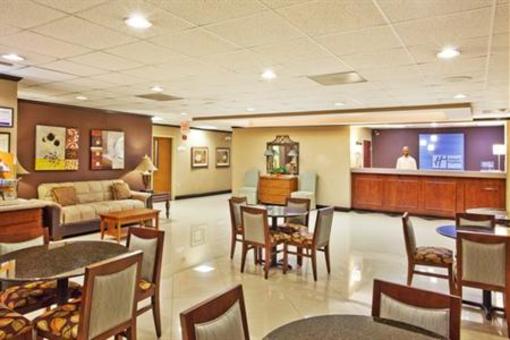 фото отеля Holiday Inn Express Alpharetta Windward Parkway