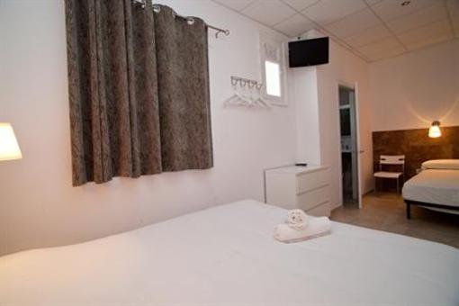 фото отеля Martinval Hostal