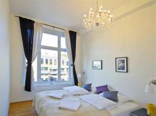 фото отеля Chateau Apartments