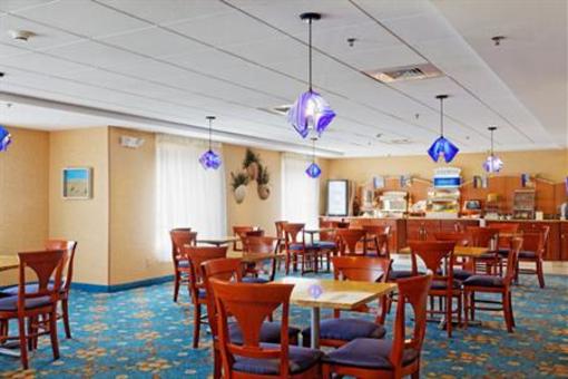 фото отеля Holiday Inn Express Branford New Haven