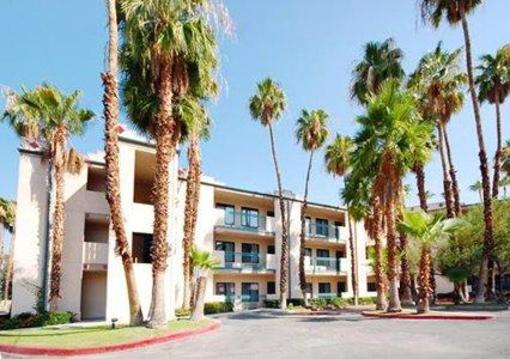 фото отеля Comfort Inn Palm Springs