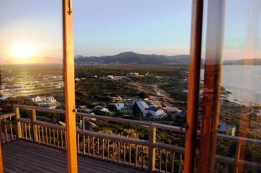 фото отеля Monkey Valley Beach Nature Resort