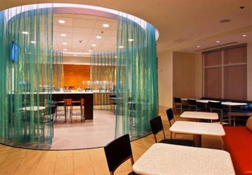 фото отеля Springhill Suites San Antonio Downtown/Alamo Plaza