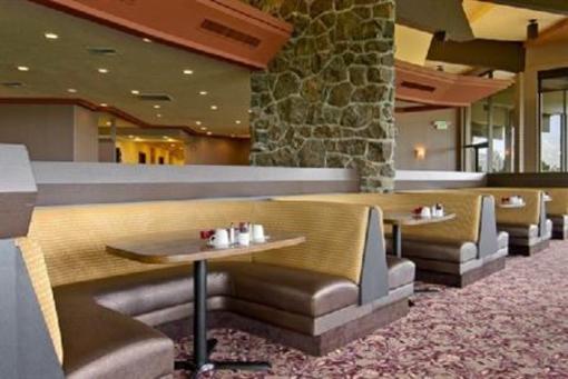 фото отеля Red Lion Hotel Richland - Hanford House