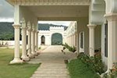 фото отеля Gulaab Niwaas Palace
