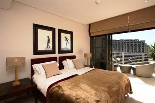 фото отеля Atlantic Marina Waterfront Apartments