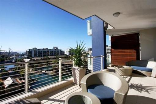 фото отеля Atlantic Marina Waterfront Apartments