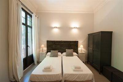 фото отеля Sunny Flats Barcelona