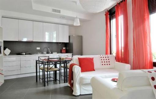 фото отеля Apartamentos Turisticos Patio De Viana