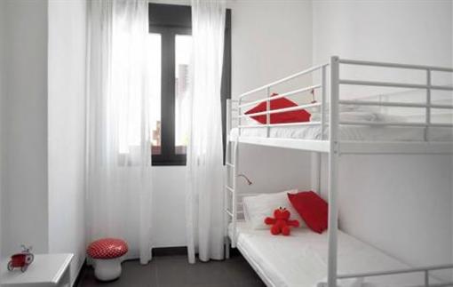 фото отеля Apartamentos Turisticos Patio De Viana