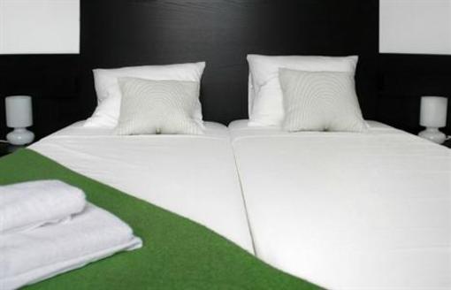 фото отеля Apartamentos Turisticos Patio De Viana