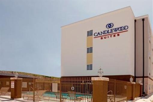 фото отеля Candlewood Suites San Antonio N - Stone Oak Area