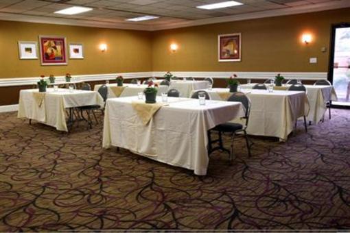 фото отеля Best Western Plus InnSuites Yuma Mall Hotel & Suites