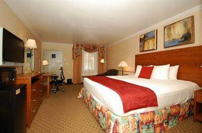 фото отеля Best Western Plus InnSuites Yuma Mall Hotel & Suites