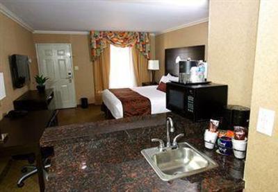 фото отеля Best Western Plus InnSuites Yuma Mall Hotel & Suites