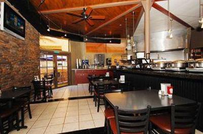фото отеля Best Western Plus InnSuites Yuma Mall Hotel & Suites