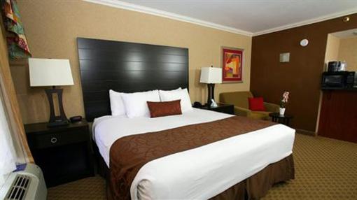 фото отеля Best Western Plus InnSuites Yuma Mall Hotel & Suites