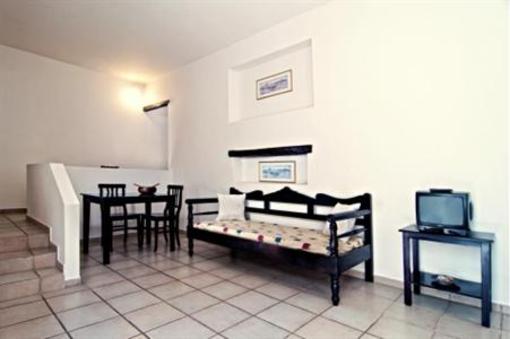 фото отеля Ourania Apartments & Hotel Gouves