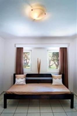 фото отеля Ourania Apartments & Hotel Gouves