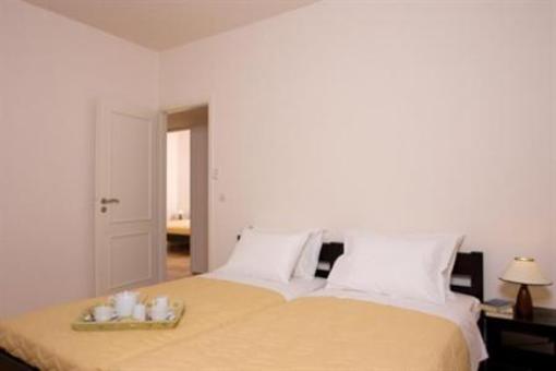 фото отеля Ourania Apartments & Hotel Gouves