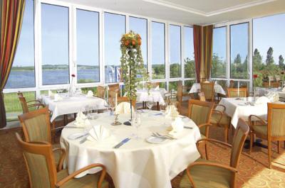 фото отеля Golf and Wellnesshotel Balmer See Balm