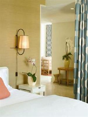 фото отеля The Raleigh Hotel