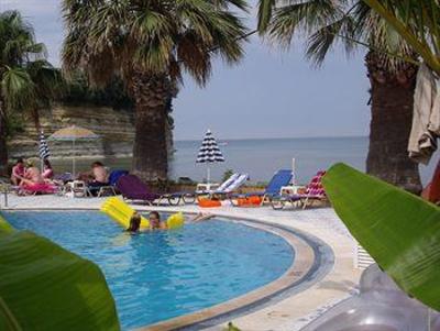 фото отеля Maria's Beach Hotel & Apartments