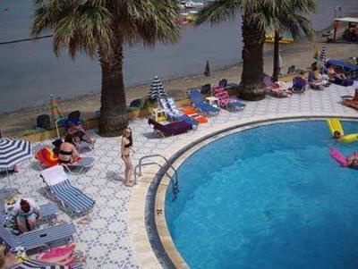 фото отеля Maria's Beach Hotel & Apartments