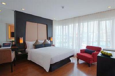 фото отеля SilQ Hotel Bangkok