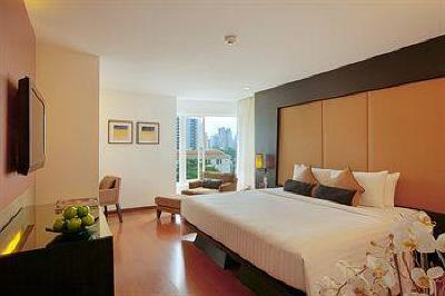 фото отеля SilQ Hotel Bangkok