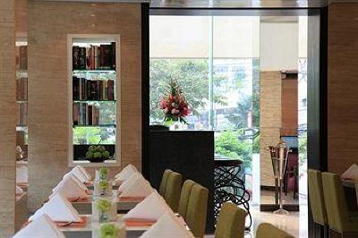 фото отеля SilQ Hotel Bangkok