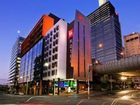 фото отеля Ibis Sydney King Street Wharf